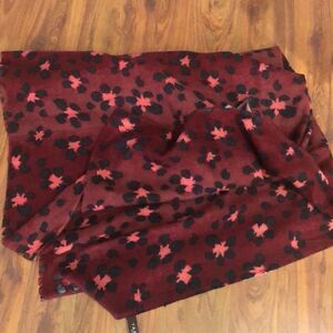 Yarnz Large Pashmina ￼shawl cashmere wool￼ Cranberry color leopard